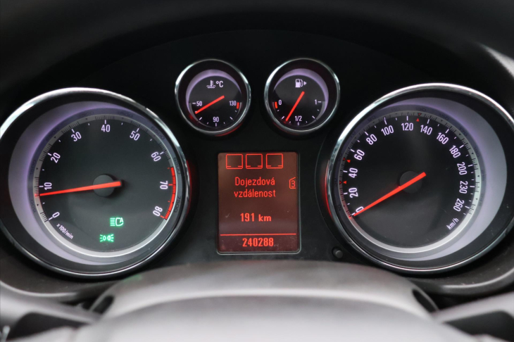 Opel Insignia 2,8 V6 Turbo 191kW Sport 4x4 CZ
