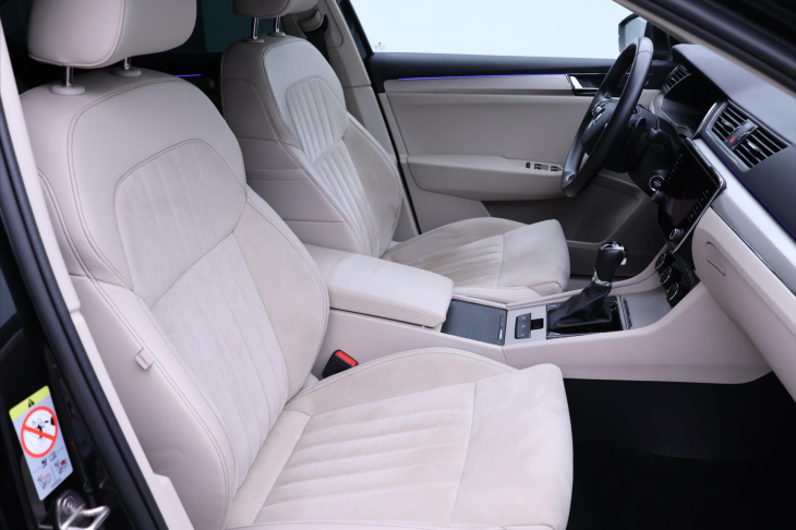 Škoda Superb 2,0 TDI  110 kW DSG DPH CZ
