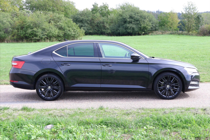 Škoda Superb 2,0 TDI 147kW DSG Style 4x4 CZ