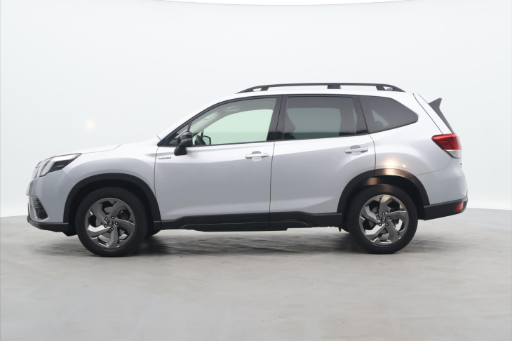 Subaru Forester 2,0 e-BOXER CVT Executive CZ