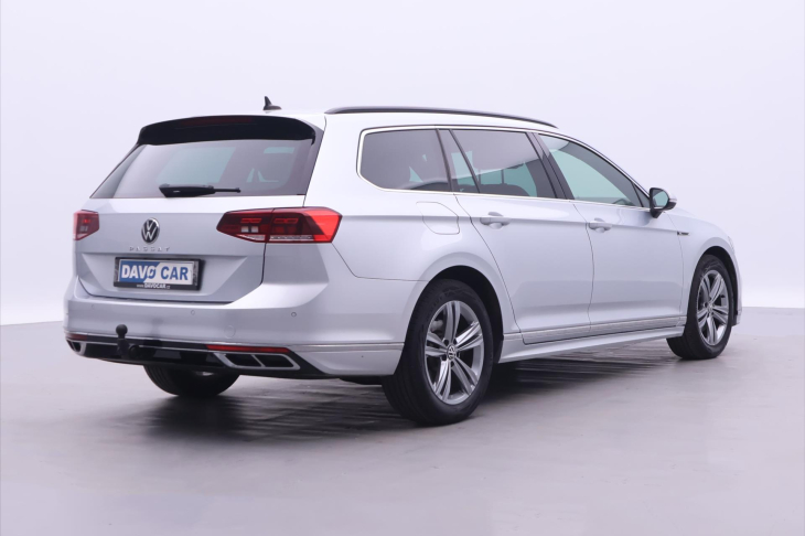 Volkswagen Passat 2,0 TDI 110kW DSG R-line 1.Maj