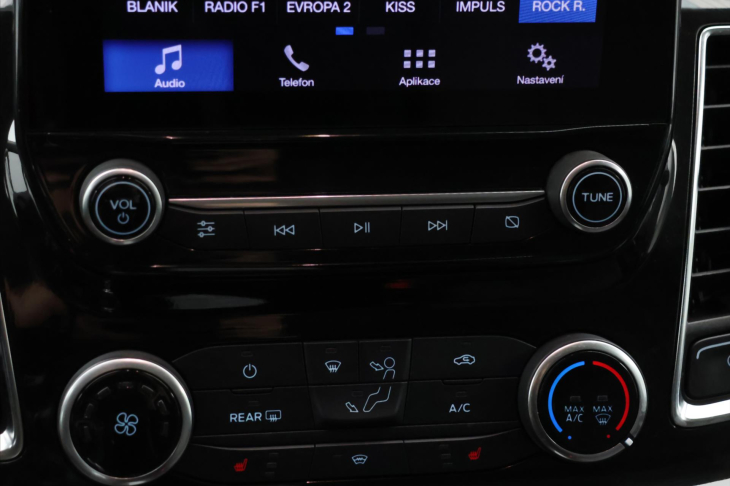 Ford Tourneo Custom 2,0 TDCi Titanium L2 CZ DPH