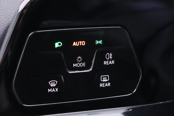 Volkswagen Golf Variant 1,5 TSI 110kW CZ LED 1.Maj