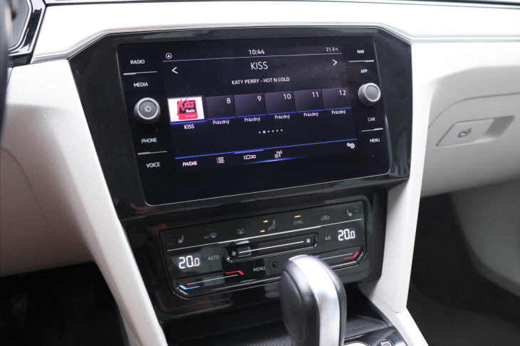 Volkswagen Passat 2.0 TDI 147kW DSG CZ Elegance
