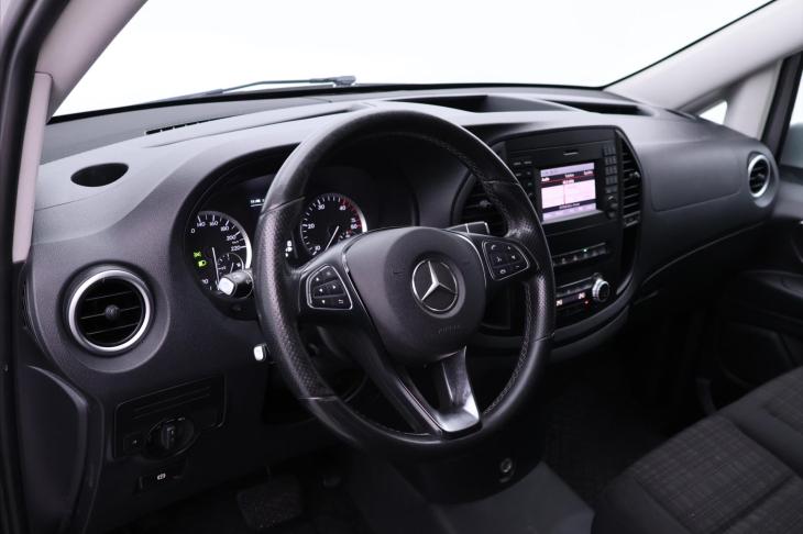 Mercedes-Benz Vito 2,1 119CDI 140kW Aut. 6-Míst