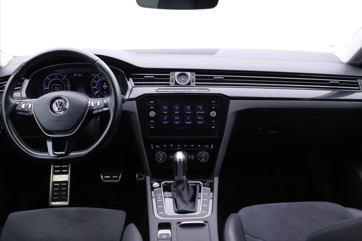 Volkswagen Arteon 2,0 TDI 140KW DSG LED Navi CZ