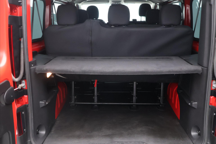 Renault Trafic 2,0 dci 110kW CZ DPH 9 Míst Aut