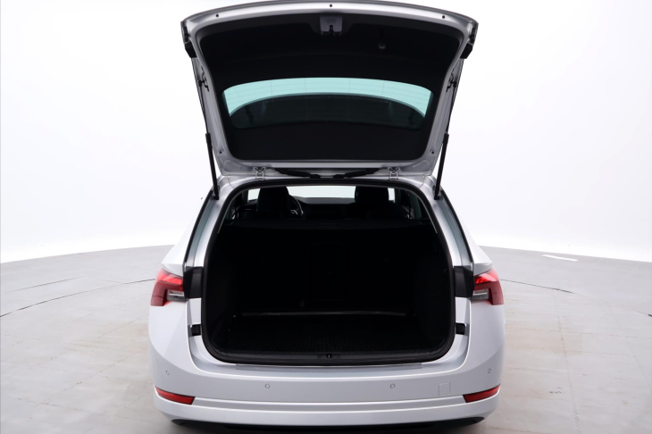 Škoda Octavia 2,0 TDI 85kW Ambition CZ DPH