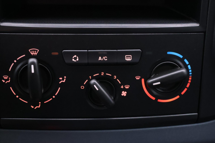 Peugeot Partner 1,6 HDI 68kW Tepee CZ 1.Maj.