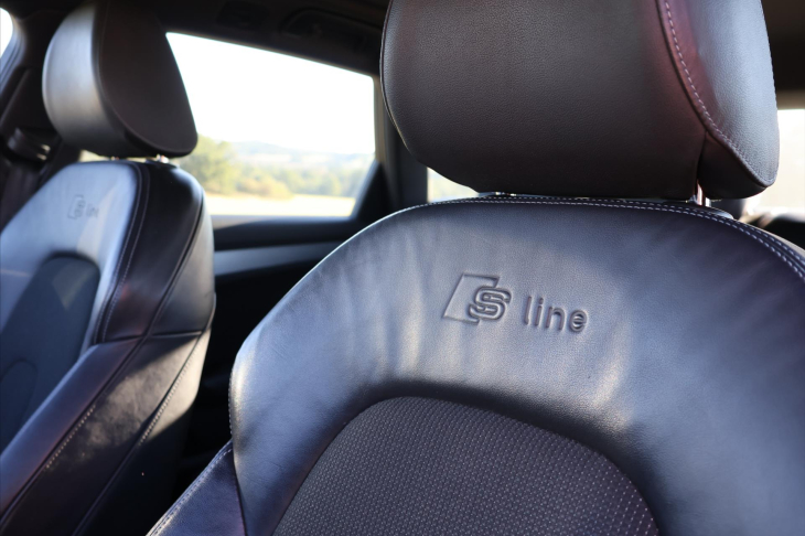 Audi A4 2,0 TDI 130kW Quattro S line