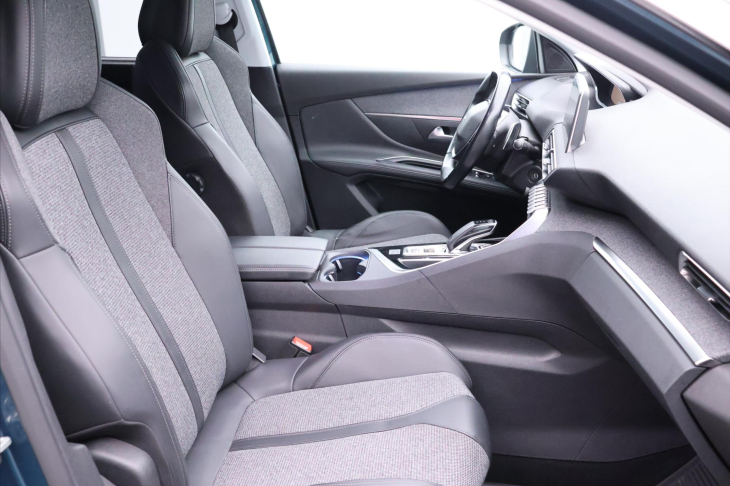 Peugeot 5008 1,5 HDI 96kW Aut. Allure DPH