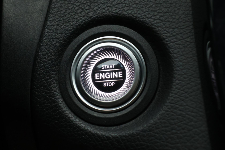 Mercedes-Benz Třídy C 2.0 220d 143kW 4MATIC Tažné