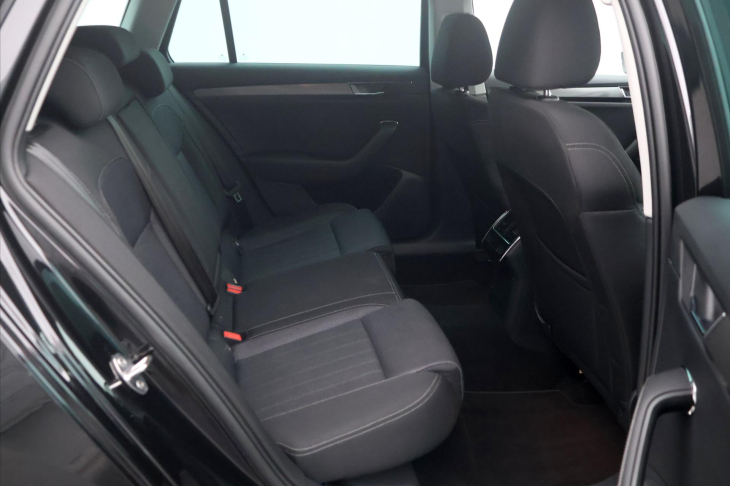 Škoda Superb 2.0 TDI 110kW Style DSG Tažné