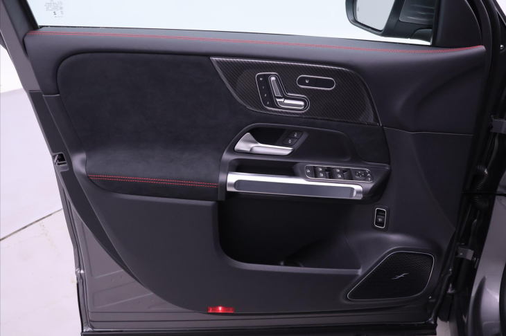 Mercedes-Benz GLB 2,0 200d 4MATIC AMG Premium