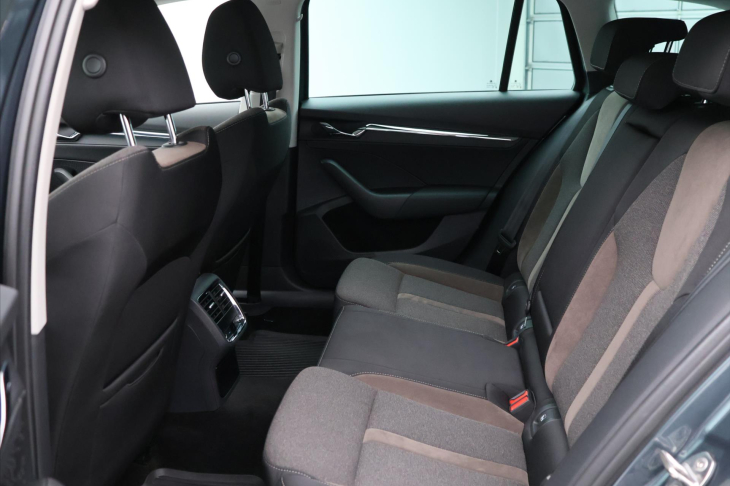 Škoda Octavia 2.0 TDI DSG 4x4 Scout 1Maj DPH