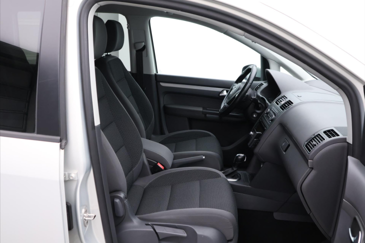 Volkswagen Touran 1,6 TDI 77kW DSG Comfortline CZ