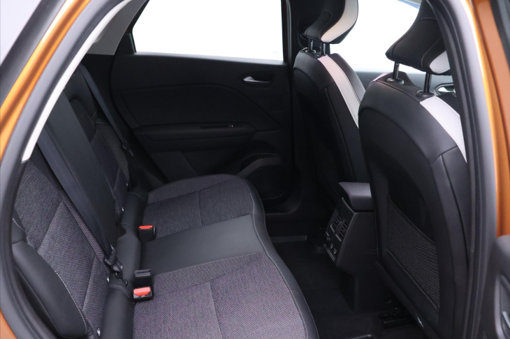 Renault Captur 1,3 TCe 103kW Aut. Kůže CZ