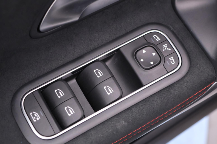 Mercedes-Benz CLA 1.3 180 100kW AMG LINE CZ DPH