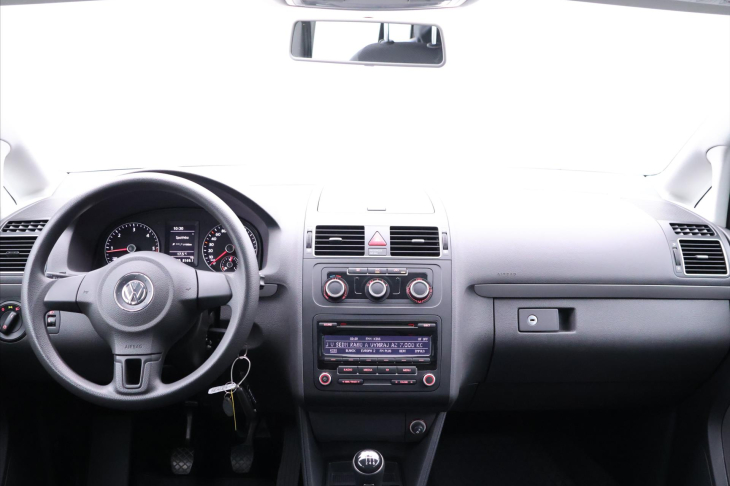 Volkswagen Touran 1,6 TDI CZ 7-Míst Serv.Kniha