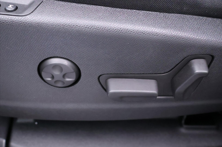 Peugeot 5008 2,0 HDI 133kW Aut. GT line CZ