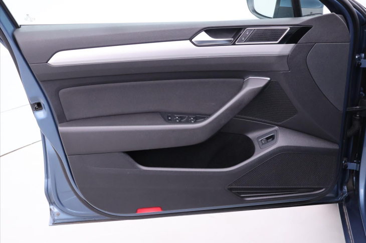 Volkswagen Passat 2,0 TDI 110kW CZ Comfortline