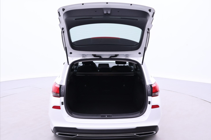 Hyundai i30 1,6 CRDi 85kW Aut. CZ 1Maj DPH