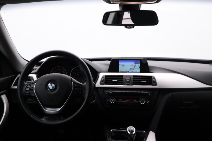 BMW Řada 3 2.0 320d 135kW GT Xenon