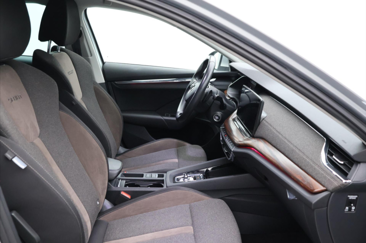 Škoda Octavia 2,0 TDI DSG 4x4 CZ Scout DPH