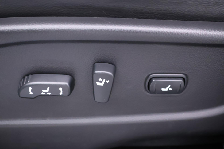 Nissan Murano 3,5 V6 188kW Aut. CZ Serv.kn.