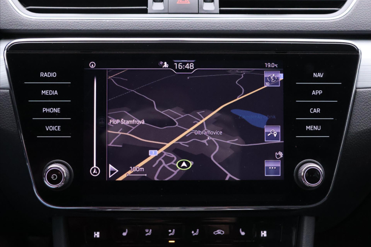 Škoda Superb 2,0 TDI 110kW DSG Navi DPH