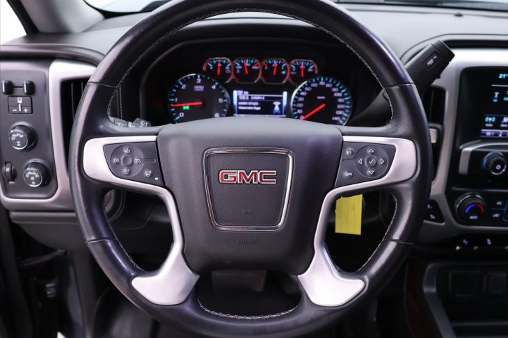 GMC Sierra 5,3 V8 265kW Aut. Kůže