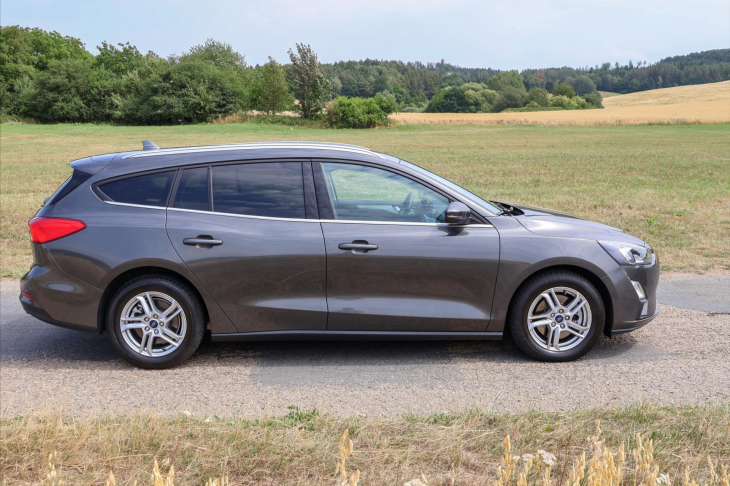 Ford Focus 1,0 EB 92kW EDIT Aut.klima Navi