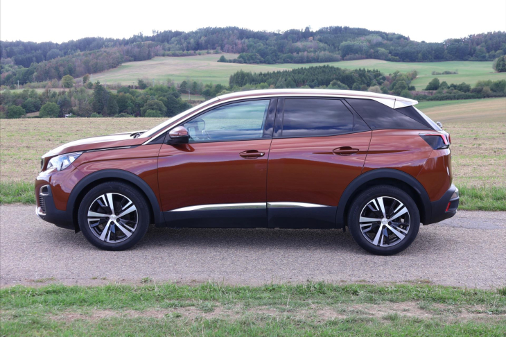 Peugeot 3008 1,5 HDi 96kW Allure CZ