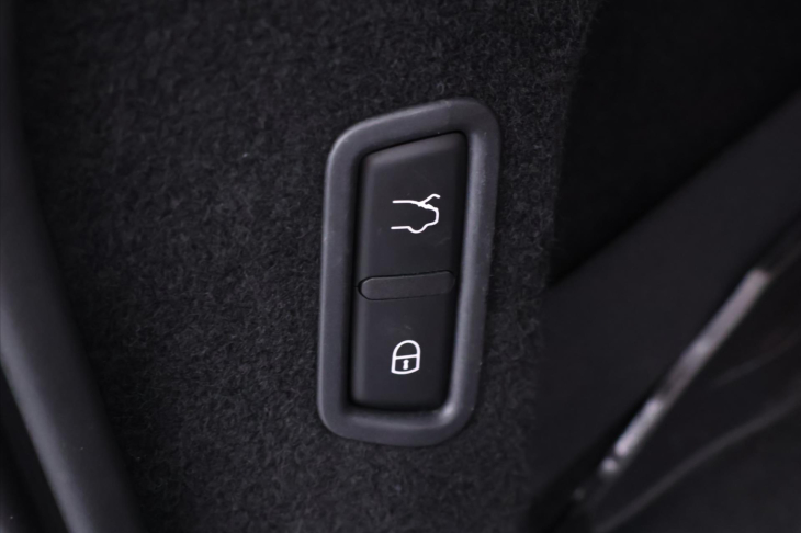 Maserati Levante 3,0 D 184 kW 4x4 Automat Kůže