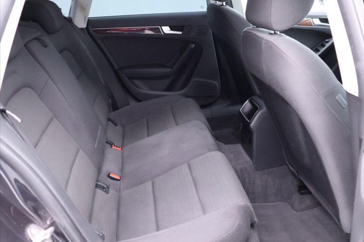 Audi A5 2,0 TFSI 132kW Xenon 1.Maj