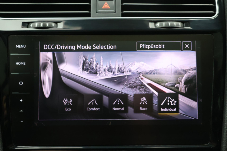 Volkswagen Golf 2,0 TSI R 228kW 4M DSG Virtual