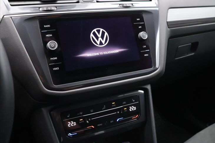 Volkswagen Tiguan Allspace 2,0 TDI DSG 4M CZ Elegance DPH