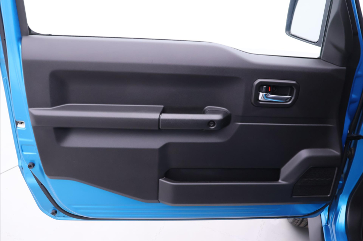 Suzuki Jimny 1,5 VVT-i Aut. ALLGRIP 4-Místa