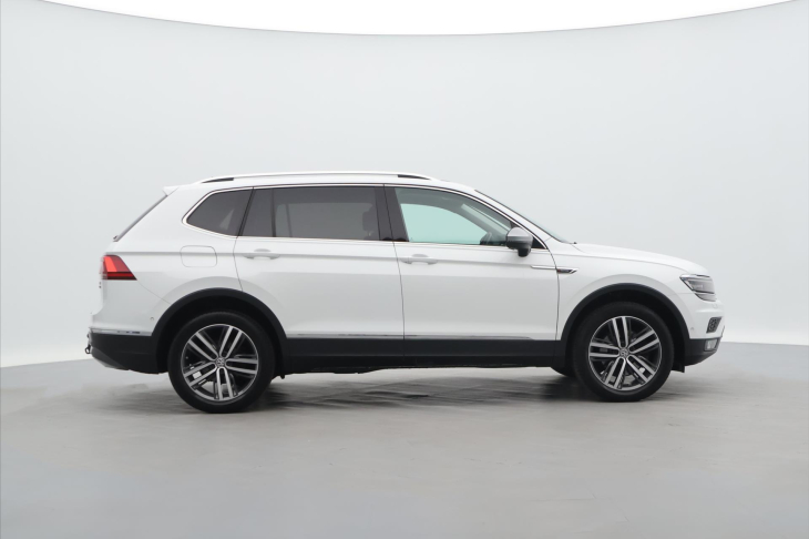 Volkswagen Tiguan Allspace 2,0 TSI 162kW DSG 4M LED 1.Maj