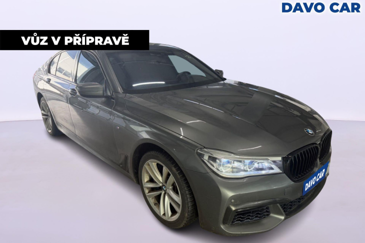 BMW Řada 7 4,4 750i 330kW xDrive DPH