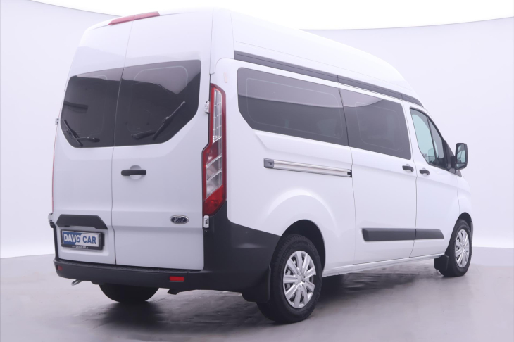 Ford Transit Custom 2,2 TDCi Titanium L2H2 9-Míst