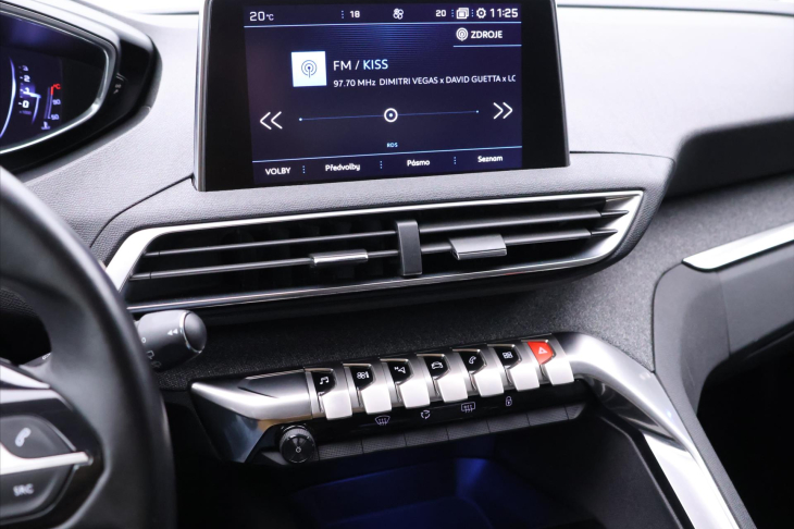 Peugeot 3008 1,2 PT 96kW Allure Navi 1.Maj