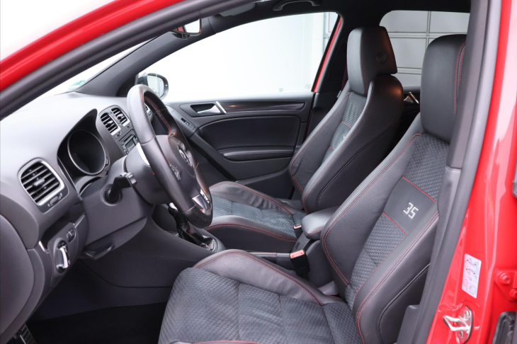 Volkswagen Golf 2,0 GTI 173kW BullX Edition 35