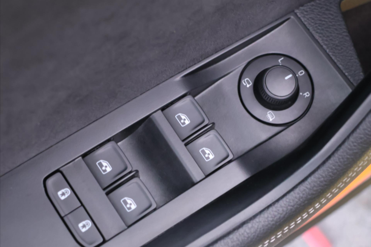 Škoda Superb 1,5 TSI 110kW SportLine DSG CZ DPH