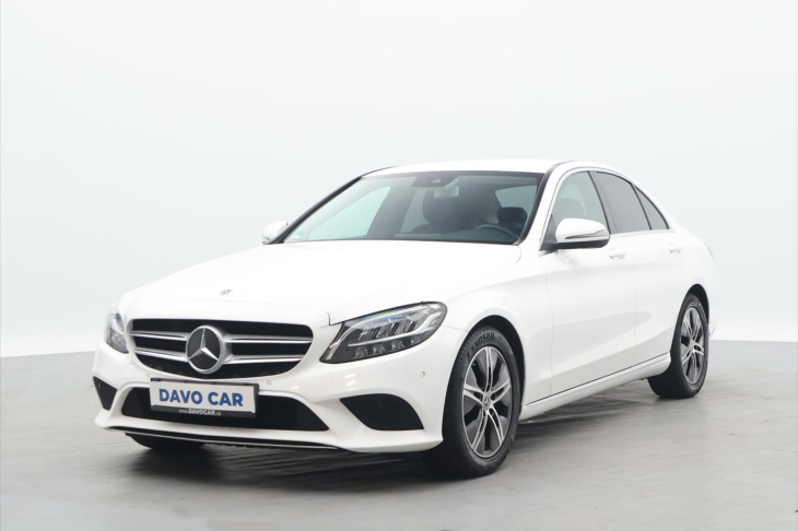 Mercedes-Benz Třídy C 1,6 C180 115 kW Full LED