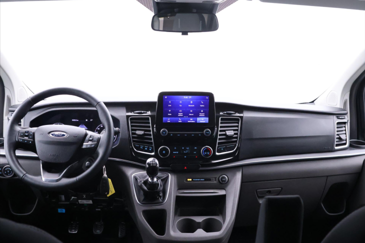 Ford Tourneo Custom 2,0 TDCi 136kW 8-Míst L2 DPH