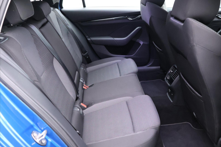 Škoda Octavia 1,0 TSI Ambition Virtual DPH