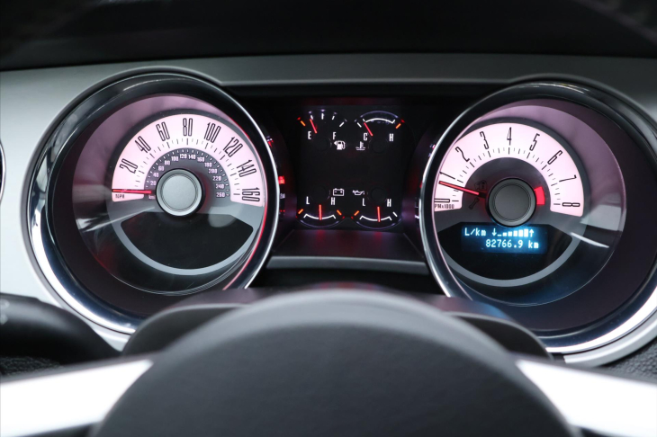 Ford Mustang 3,7 L V6 227kW