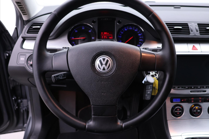 Volkswagen Passat 2,0 TDI 103kW Highline 1.Maj