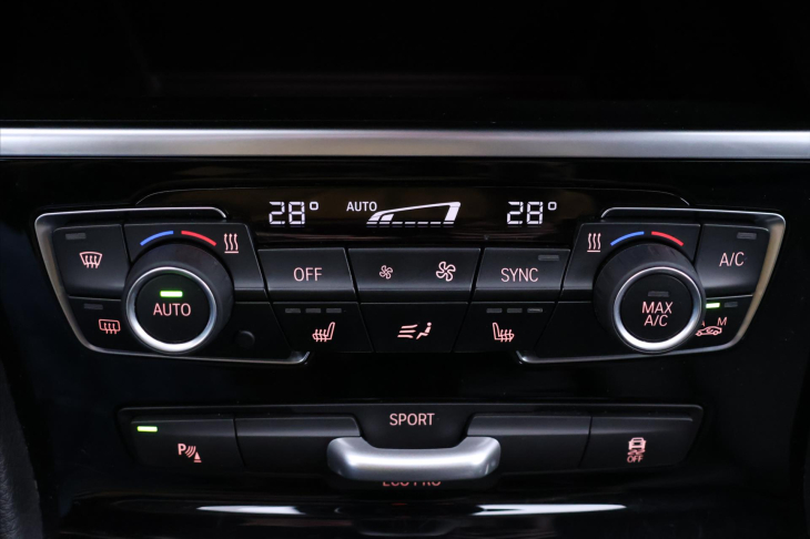 BMW Řada 2 1,5 216d Automat CZ Kůže LED